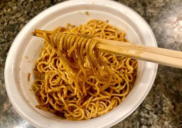 そのまま食べるの待って！　『U.F.O.』にアレをちょっと入れると？