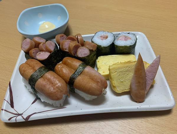 冷蔵庫に食材がほぼない…　父が考え抜いたメニューに「知恵と工夫と愛がてんこ盛り」
