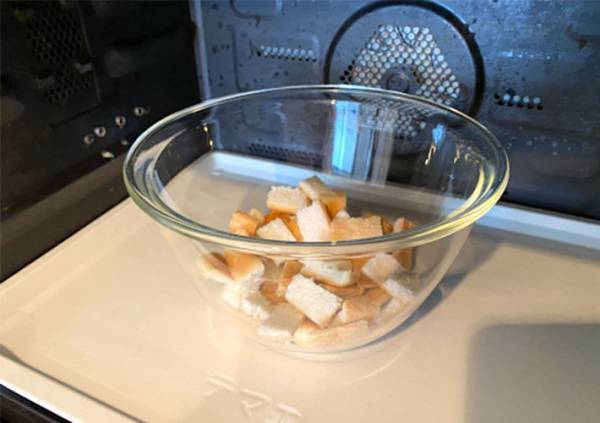 ５歳児「おいしすぎる」　レンジで簡単に作れる『食パンの耳ラスク』がうますぎた！