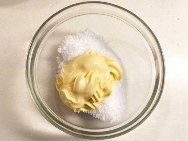 マヨネーズ、サラダにかけるだけ？　キユーピーのアイディアに「想像超えた」