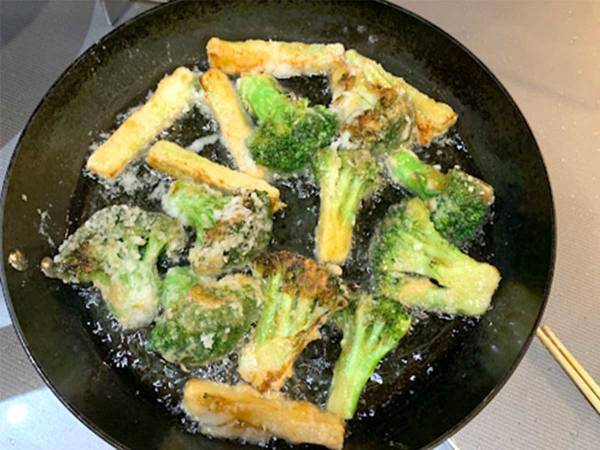 ゆでるしか思いつかないブロッコリー　新レシピに、家族「えー！」「超うま」