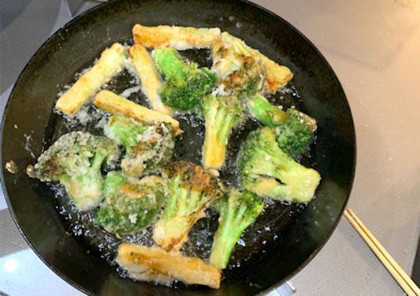 ゆでるしか思いつかないブロッコリー　新レシピに、家族「えー！」「超うま」