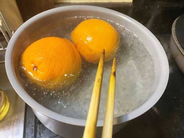 みかん感覚で食べられる！？　グレープフルーツ皮むきが超ラクになる裏技