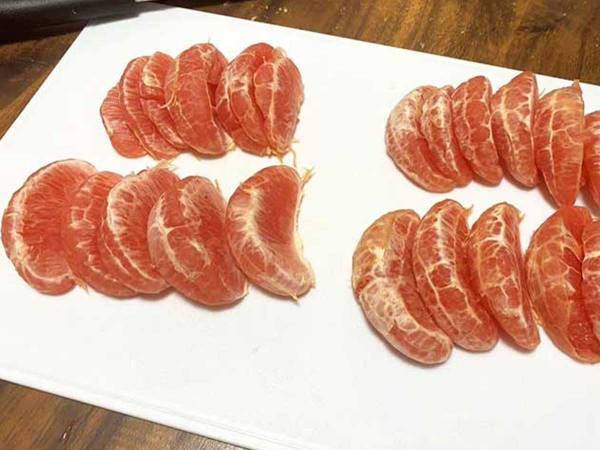 みかん感覚で食べられる！？　グレープフルーツ皮むきが超ラクになる裏技