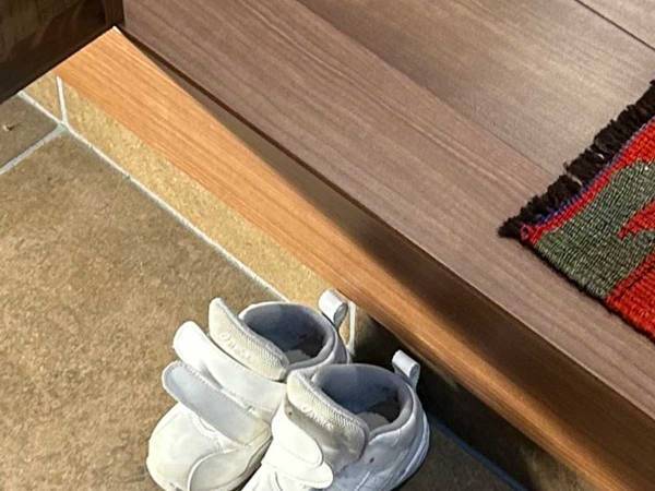 玄関の写真に『１３万いいね』のワケ　「めっちゃ分かる」「大粒の涙」