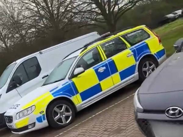 「パトカー壊れた？」　出動合図のサイレンに警察官が困惑した理由に爆笑！