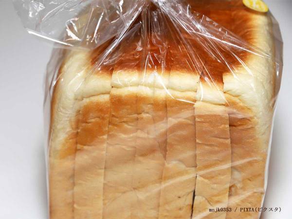 カットが面倒なサンドイッチ　包丁を使うのではなく…「こりゃ話題になる」