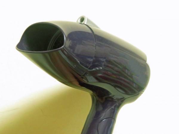 ドライヤーの冷風を活用すると？　メリットに「初めて知りました」