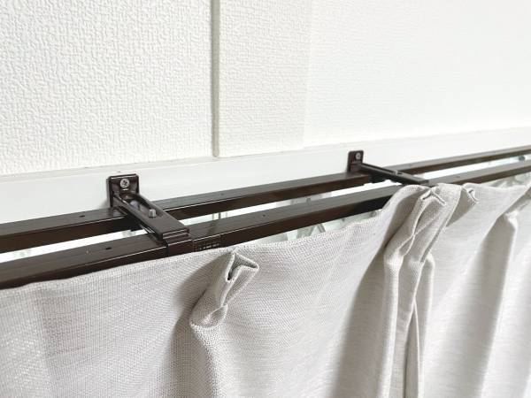 ハウスダストの溜まりやすい場所はどこ？　企業運営サイトが教える事実に「ためになりました」