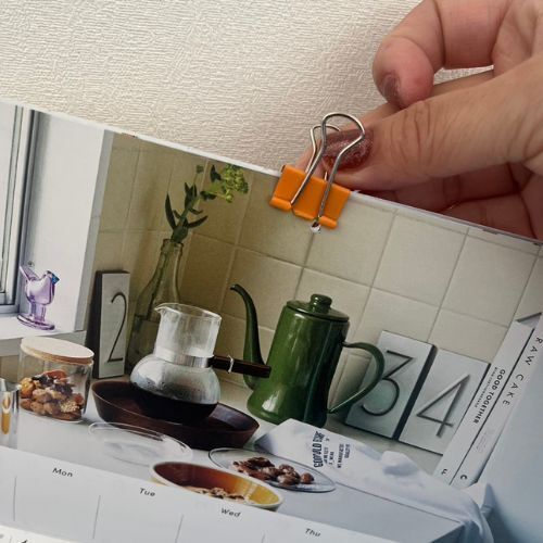 ダブルクリップをそう使うとは…　活用法に「便利」「いい考え」