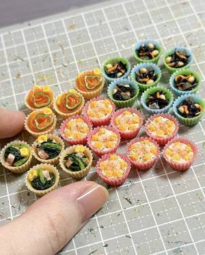 大量の『おかずカップ』を作った女性　その正体に「最高やん」「泣けてきた」