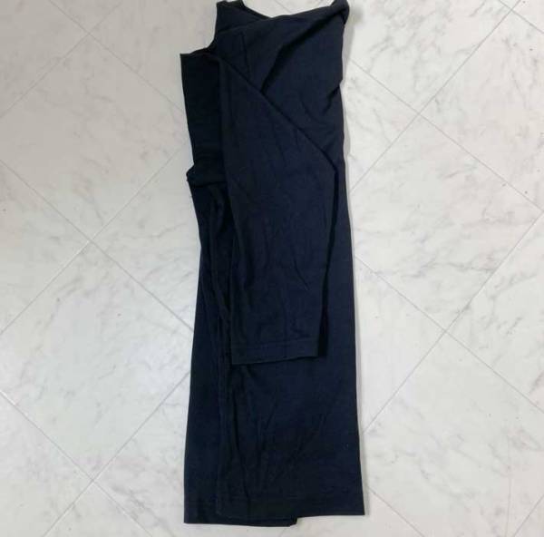 Tシャツはこうたたむ！　小さくまとめる『ロールケーキ方式』が便利