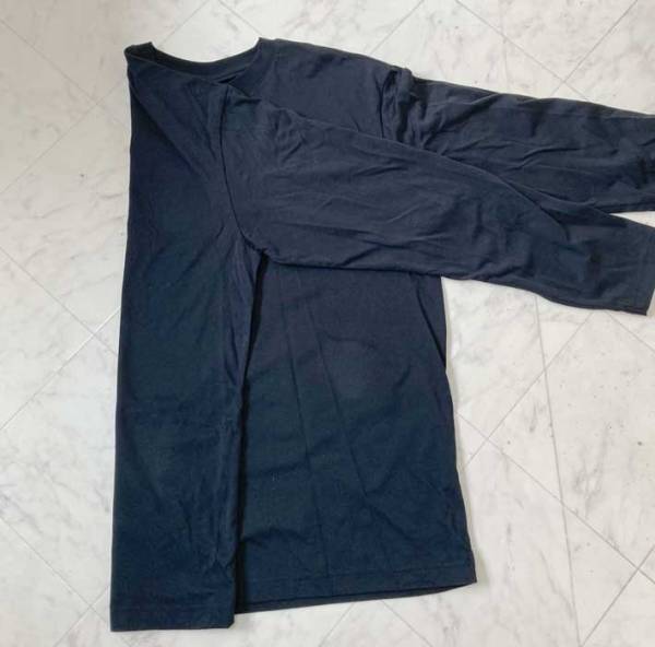 Tシャツはこうたたむ！　小さくまとめる『ロールケーキ方式』が便利