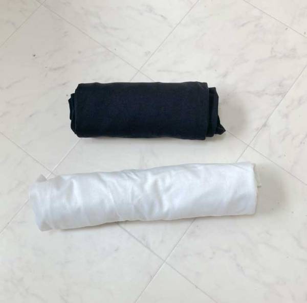 Tシャツはこうたたむ！　小さくまとめる『ロールケーキ方式』が便利