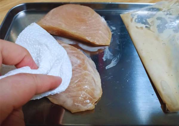 焼くとパサつく魚　アレに浸けるだけで…「この発想はなかった」