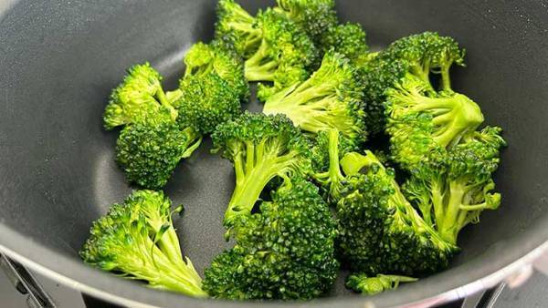 ブロッコリー、アレで味付けしたら「ご飯が止まらなくなる」　下ゆで不要の簡単レシピ