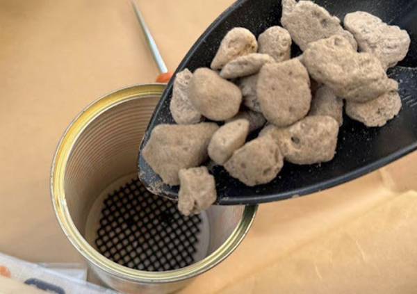 いつも捨ててるトマト缶　驚きのリメイクに「捨てなくてよかった！」