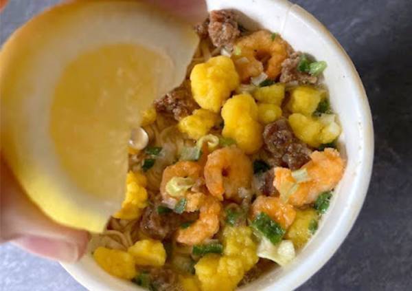 『カップヌードル』にアレを入れると…　日清の公式アレンジで「スープ飲み干した」