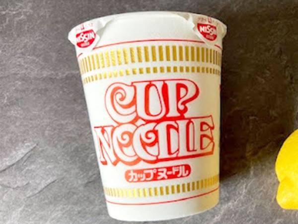 『カップヌードル』にアレを入れると…　日清の公式アレンジで「スープ飲み干した」