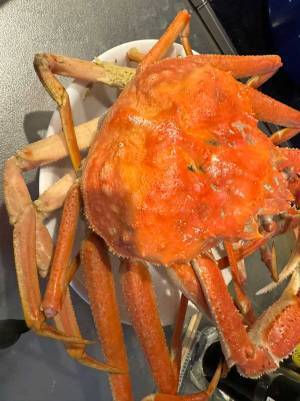 クール便で届いたカニ、箱を見たら…　「こういうの好き」「ヤマトやるぅ」