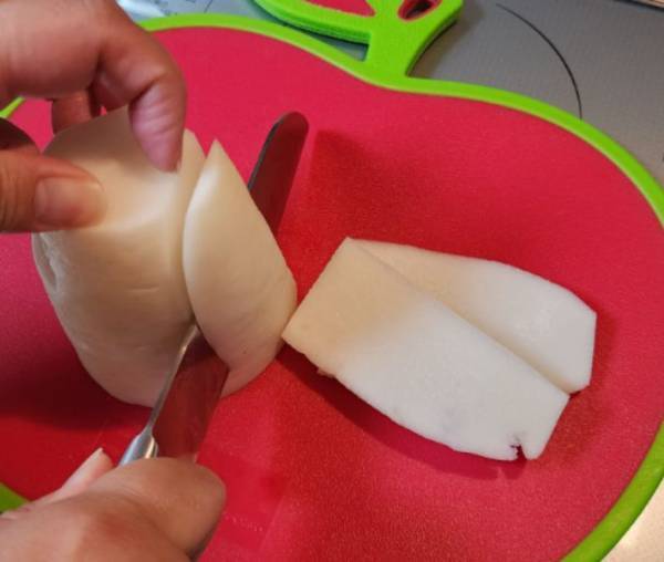 キムチの容器、捨てるだけ？　活用法に「頭いい」「試したくなる」