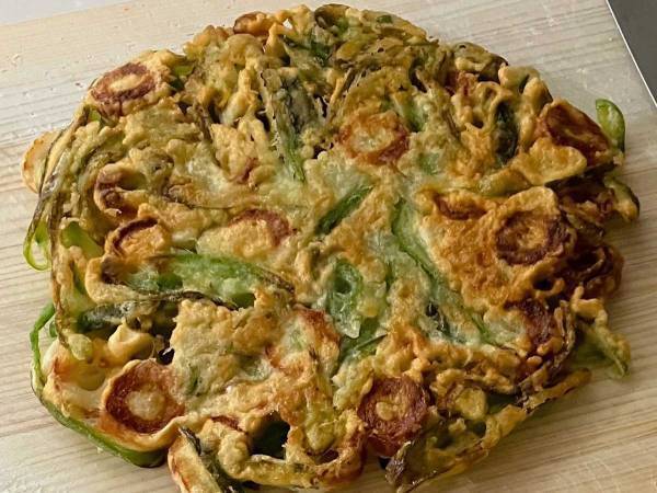 フライパンで焼くだけ？　揚げずに作れるかき揚げレシピに「めっちゃ楽」「いいこと聞いた」