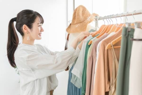 ショップ・服屋で働く販売員・店員の女性