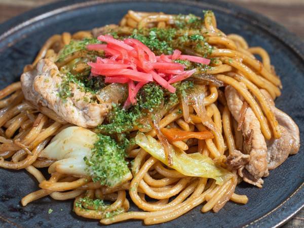 焼きそばアレンジ８選！　簡単レシピ・作り方を厳選して紹介