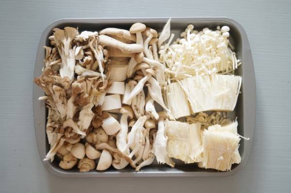 きのこを冷凍保存する方法を紹介！　冷凍するメリットやおすすめレシピも