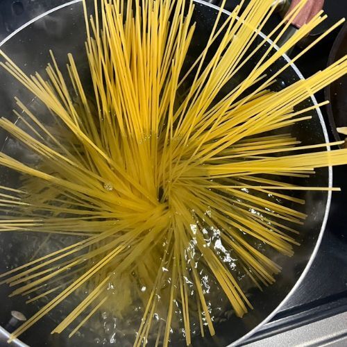 パスタをおいしくゆでるにはコツがいる　方法に「やってみます」「いいこと聞いた」