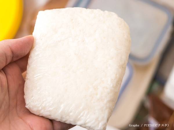冷凍庫で眠っていた米、食べても大丈夫？　米問屋の回答にヒエッ