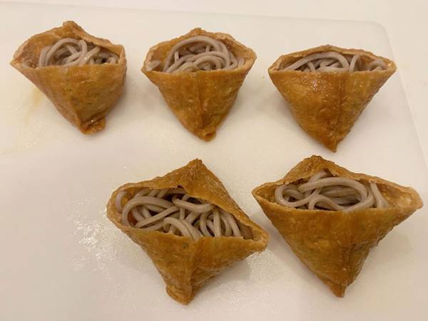 アレにそばを入れるだけ！　富士そば直伝のレシピに「箸が止まらない」