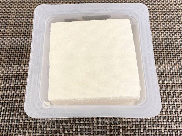 醤油の代わりにかけたらビックリ！　味変冷奴に「あっぱれ」「ハマった」