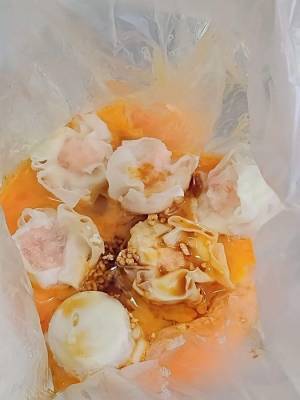 エビシューマイと卵を一緒に… 　仕上がりに「これは発明」「早速作る」