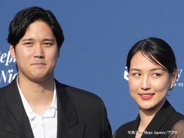 大谷翔平、妻と『指輪』で初の登壇　「かっこよすぎる」「モデルか！」