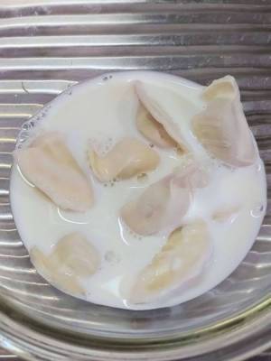 冷凍水餃子をこうしてレンチン５分　思わぬウマさに「想像つかん」「ハマった」