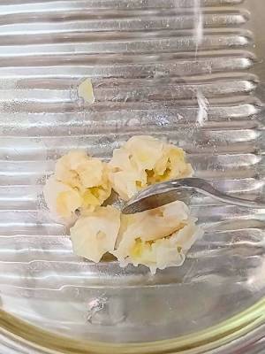 アレを潰して握ってみると…　アレンジおにぎりに「手が止まらん」「ぷりぷり」