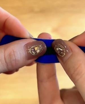 濡れても剥がれにくい絆創膏の貼り方　ひと工夫に「だいぶ変わる」「困ってました」