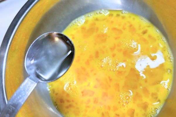 卵焼きに小さじ１杯加えてみて！　企業の提案に「マジでふっくら」「すごい」