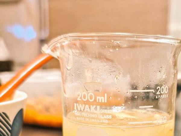 「絶対に飲むな」感１００％　スープに「ビビるわ！」「その発想はなかった」