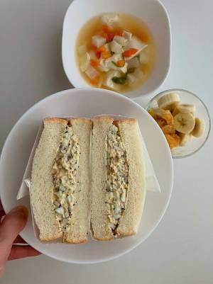 意外な組み合わせに「めっちゃハマった」　卵サンドに『アレ』を入れると？