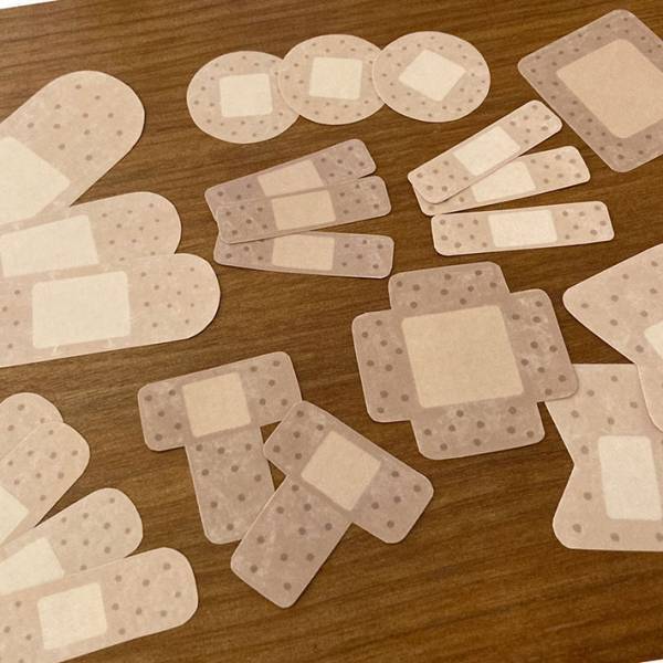 絆創膏の代わりにコレ！　子供達にウケた物に「全親が救われそう」「需要ありすぎる」