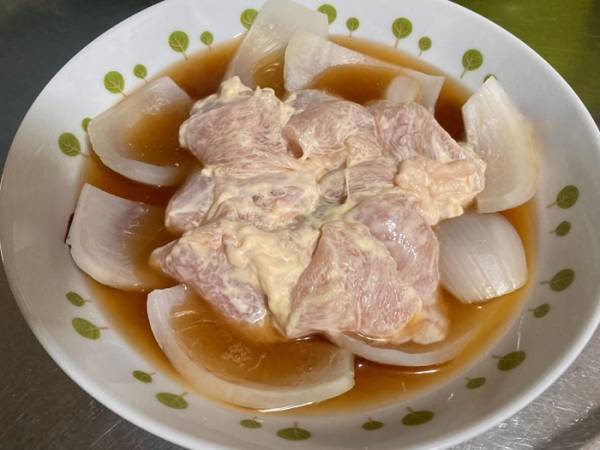 親子丼がふんわり仕上がった！　隠し味に「衝撃受けた」「考えた人すご」