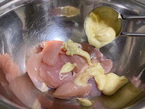 親子丼がふんわり仕上がった！　隠し味に「衝撃受けた」「考えた人すご」