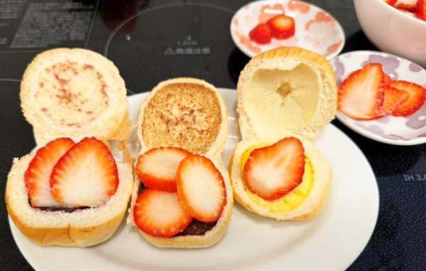 『薄皮パン』をカットして…　話題の食べ方に「ぎっしり」「最高の断面」