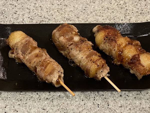 豚バラで巻いたら「家族が感動」　エバラ食品の投稿に「また作ります！」