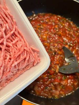 パスタ好きな子供に、ミートソースを作っていたら…母親が犯したヤバいミスがネットで話題に