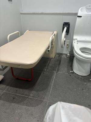 多目的トイレから出てきた親子　飛び出た一言に「これは酷い」「もっと広まるべき」