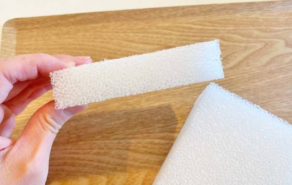 食器のついでにシンクも！　スリコの薄手スポンジの使い勝手が「よすぎた」