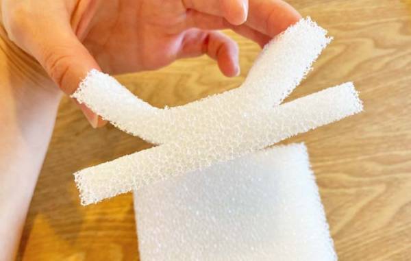 食器のついでにシンクも！　スリコの薄手スポンジの使い勝手が「よすぎた」